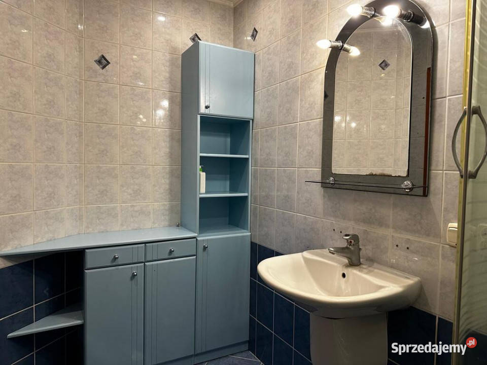 Na sprzedaż mieszkanie 675 m2 do odświeżenia Liczba pokoi 3 łódzkie Piotrków Trybunalski