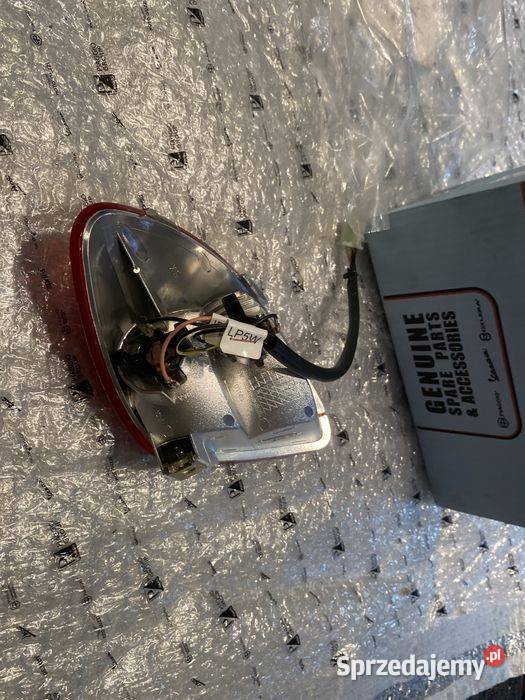 Nowa Lampa Kierunkowskaz Lewy Piaggio X9 wielkopolskie Poznań