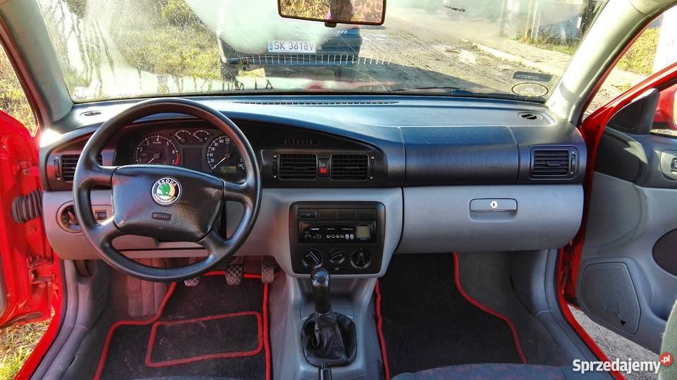 Skoda Octavia I 16 benzyna 99r czerwony sedan dolnośląskie Święta Katarzyna