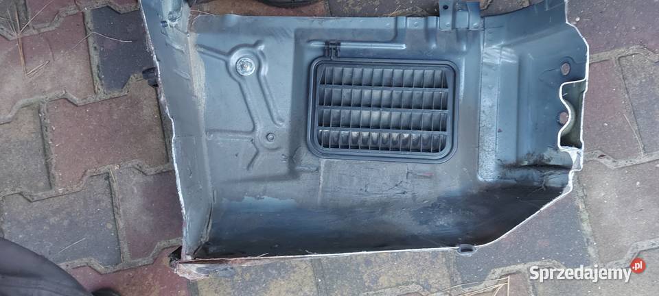 Wnęka prawa mercedes w202 kombi Motoryzacja sprzedam