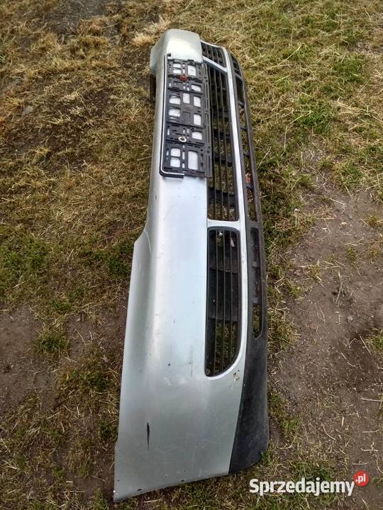 Zderzak przod Audi A4 B5 kratki belka srebrny osobowe