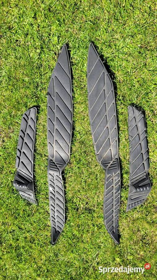 Suzuki Burgman 250 400 K3 K4 K5 gumy podłogi Piła
