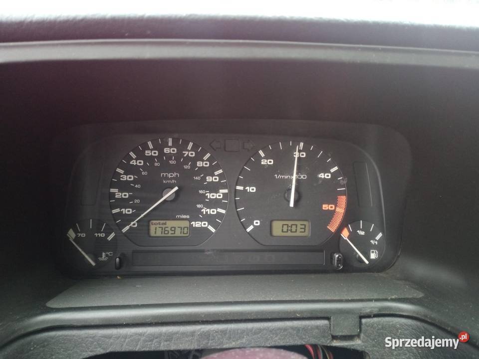 LICZNIK VW GOLF III 19 TD 6N0919910C osobowe