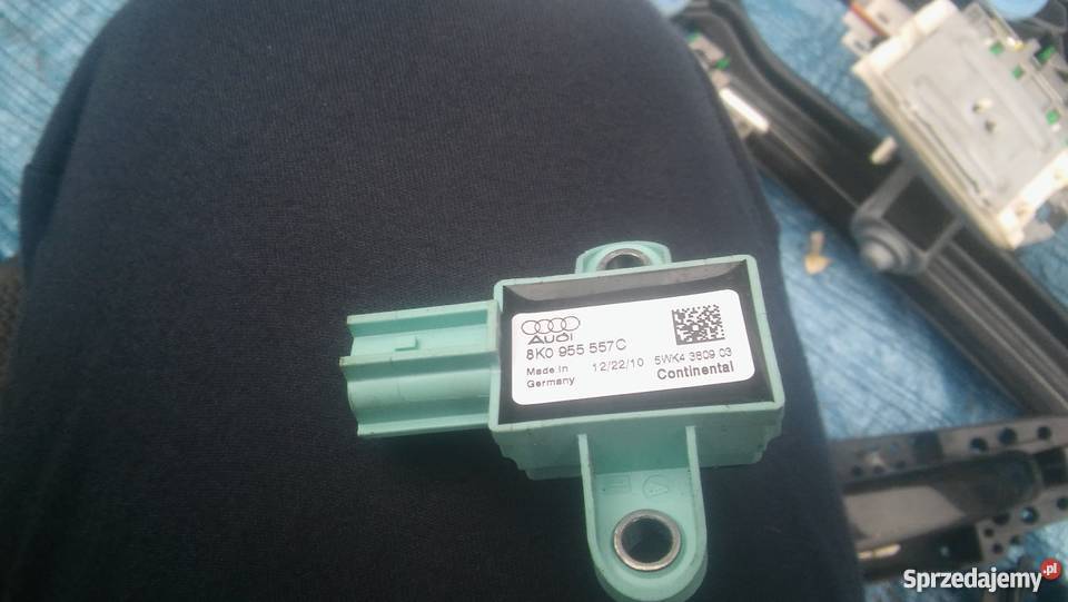 CZUJNIK UDERZENIOWY BOCZNY AUDI A4 A5 8K0955557C