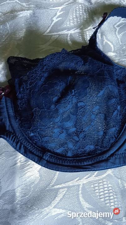 KORONKOWY MODELUJĄCY BIUSTONOSZ 75 E sprzedam