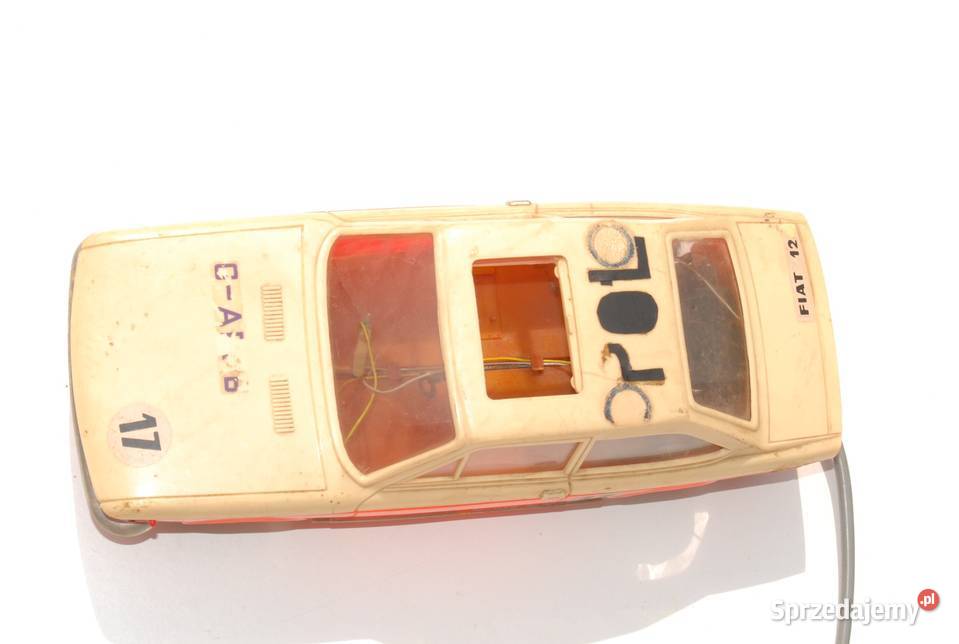 Stara zabawka samochód Piko Fiat 124 cupe na