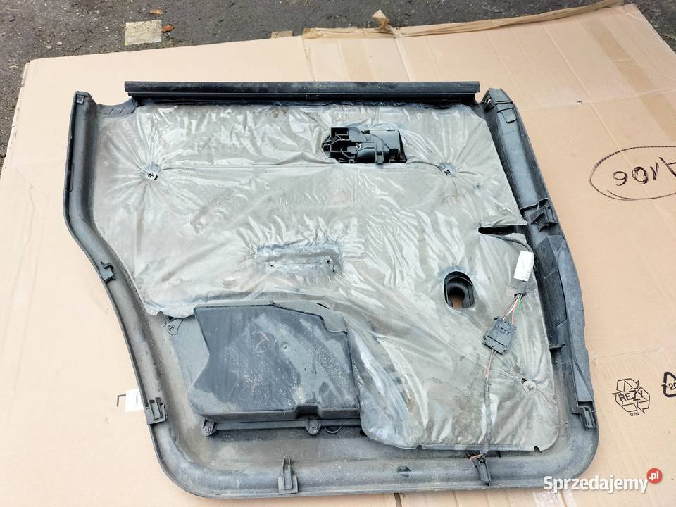 AUDI 80 B3 80B3 80B4 80 B4 BOCZEK DRZWI PRAWY Kamień-Kolonia