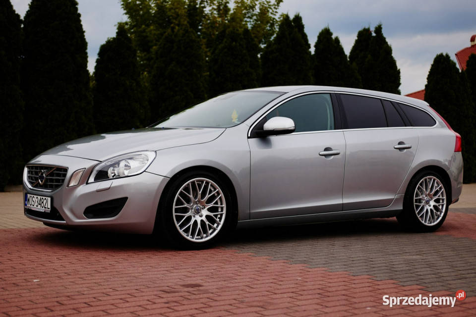 Volvo V60 20163RdesignAutomat I 20102018 Rzekuń