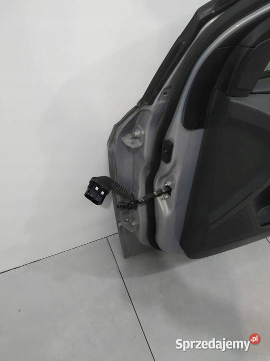 DRZWI PRAWE PRZÓD LB Ford Focus Mk3 20102019