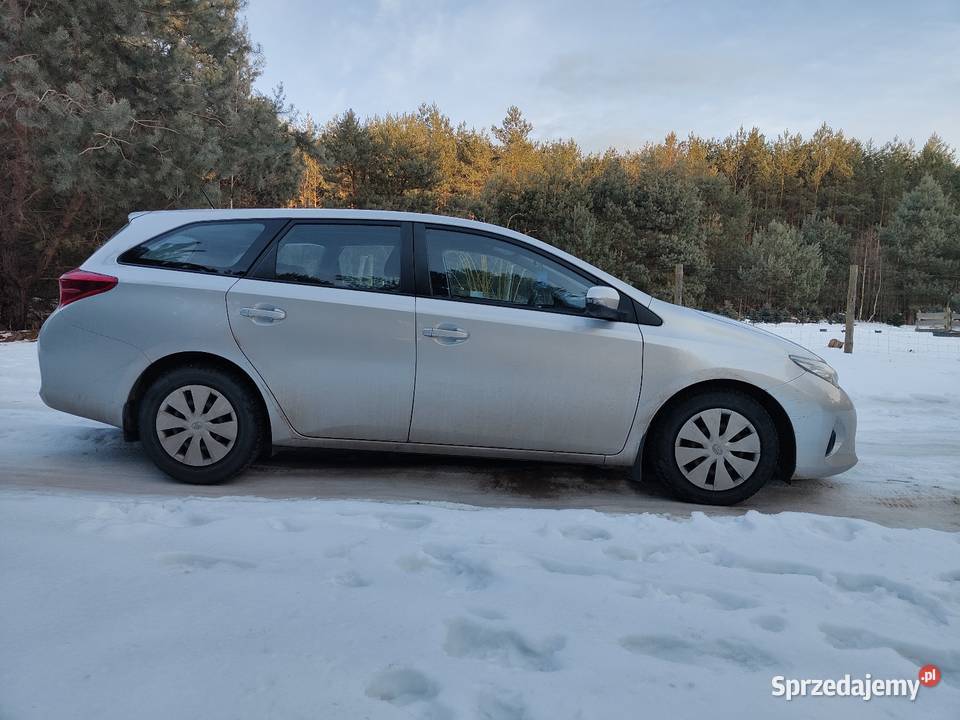 Toyota Auris 14 D4D 90 2014r Salon ZAMIANA centralny zamek Toyota sprzedam