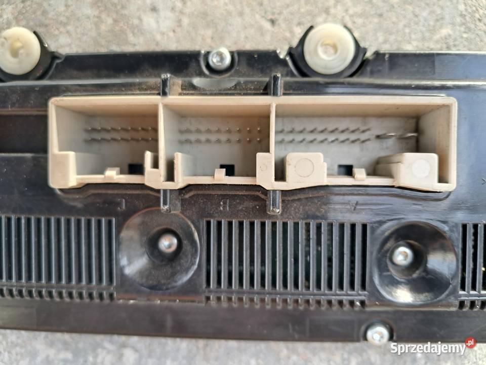 Skoda Octavia 2 II panel sterowania nawiewu Kielno