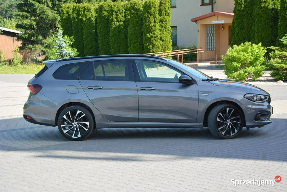 Fiat Tipo Duża Navi CarPlayAndroid Kamera nieuszkodzony Ostrów Mazowiecka