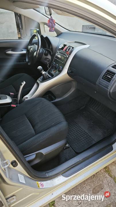 Toyota Auris 20 diesel sprowadzony sprzedam