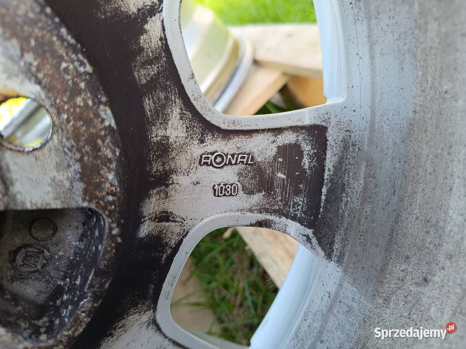 Alufelgi Ronal 4X1143 15 ET44 Volvo v40 s40 Średnica 15" Ostrołęka sprzedam