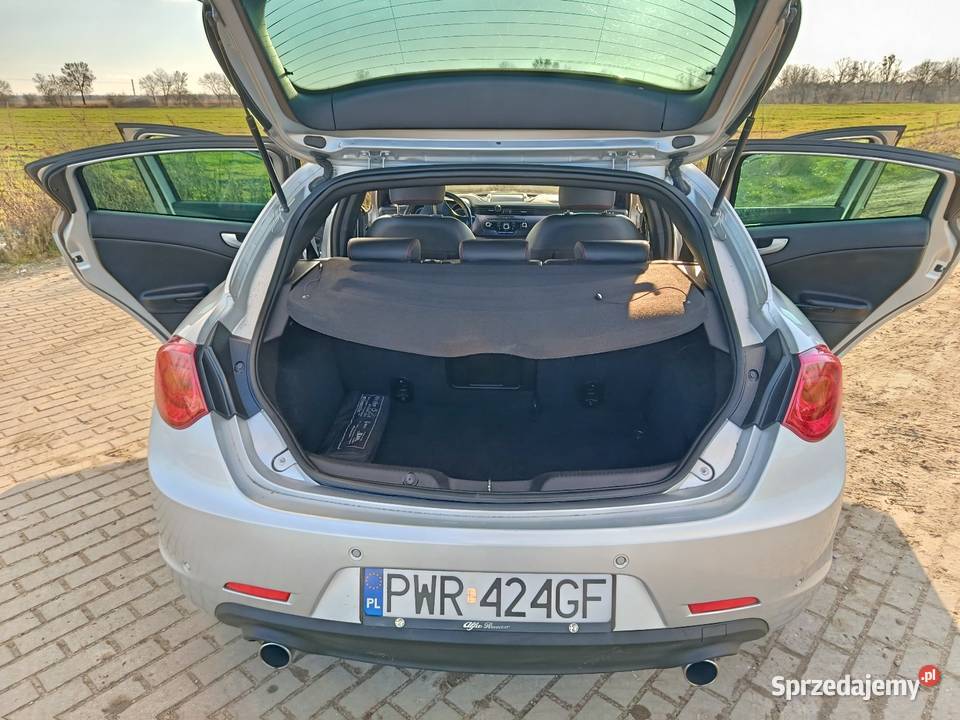Sprzedam ładną Alfe Romeo Giulietta 175 TBI benzyna Września