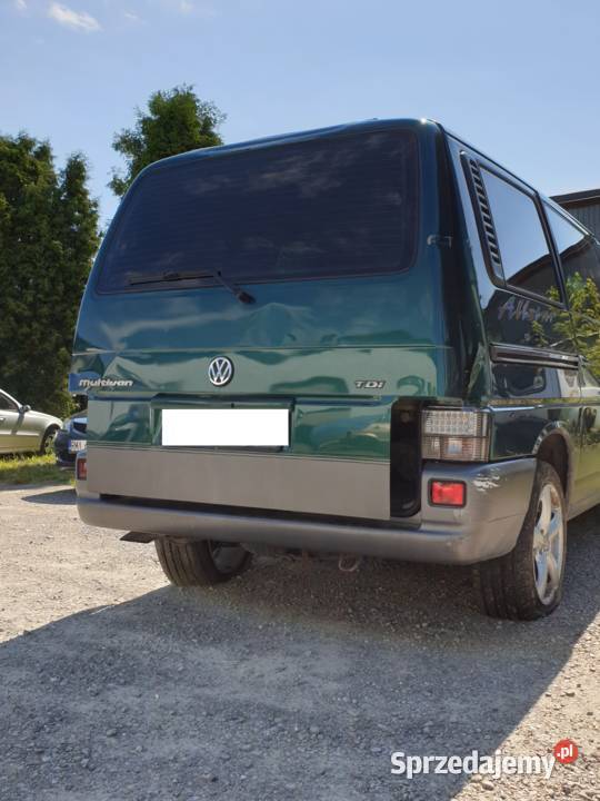 Uszkodzony Volkswagen Multivan sprzedam