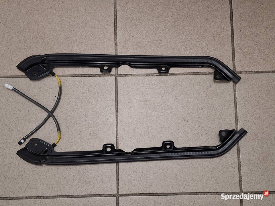 Lexus RX II czujnik otwarcia klapy 8426048011 RX osobowe sprzedam