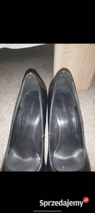 Buty na słupku obcasie Parowa