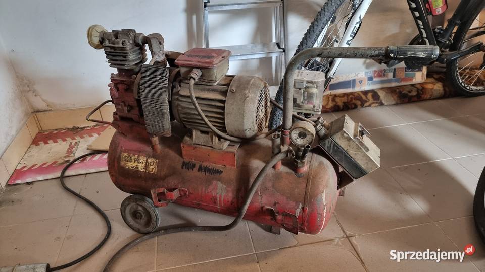 Dwa kompresory Tarnawa Dolna