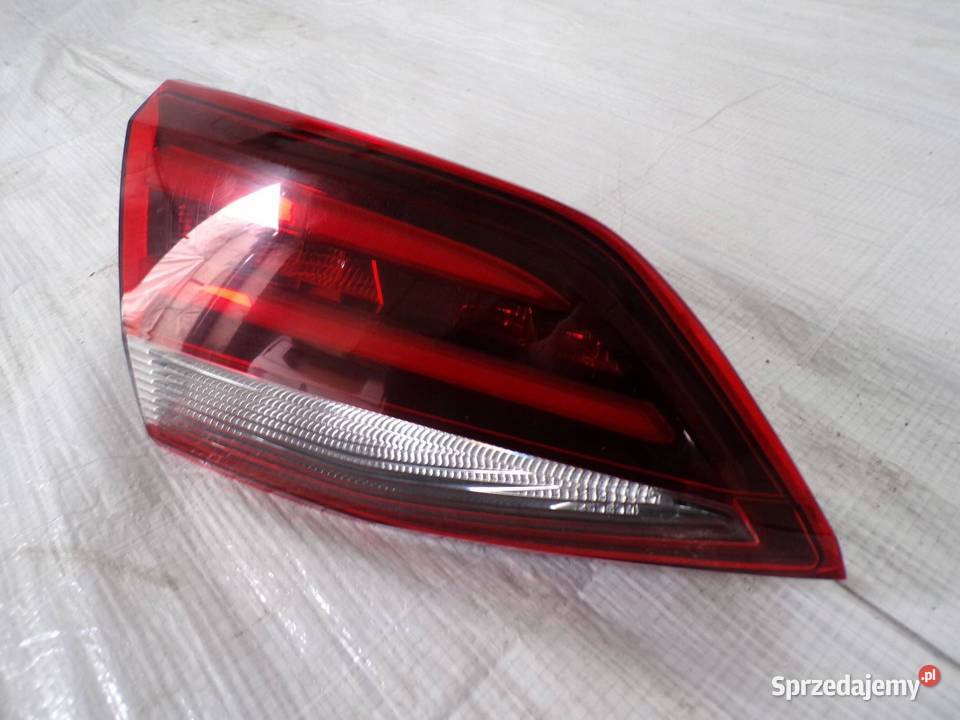 LAMPA LED W KLAPĘ LEWY TYŁ OPEL ASTRA K V KOMBI