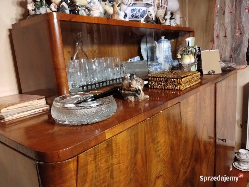 Sprzedam szeroki niski stary kredens pokojowy z Jelenia Góra