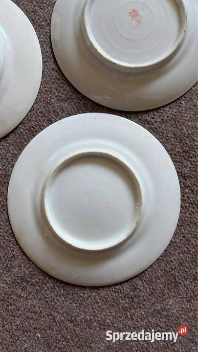 Talerze ze śląskiej przedwojennej fabryki Porcelana i szkło Gdańsk