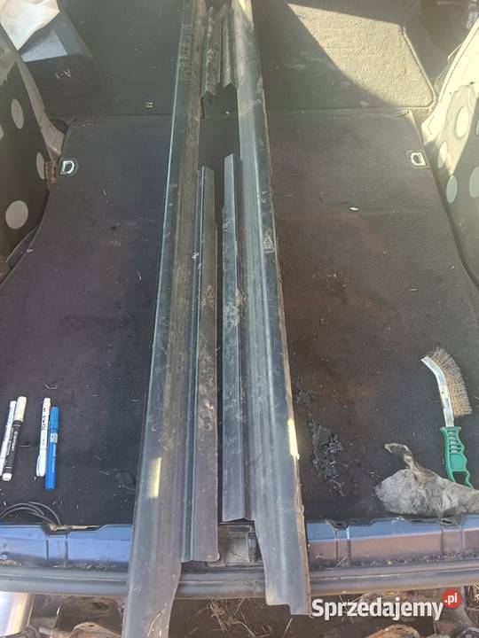 Listwa Progowa Prawa Audi A4 B5 a14 Części samochodowe Myszków