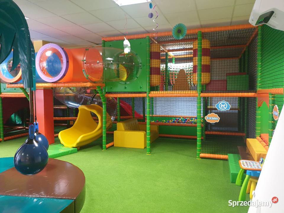 Małpi gaj do sali zabaw
