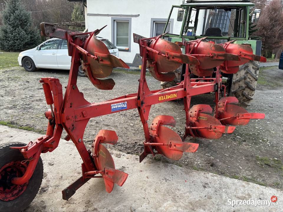 Pług 4 obrotowy nieuszkodzony Maszyny uprawowe lubelskie