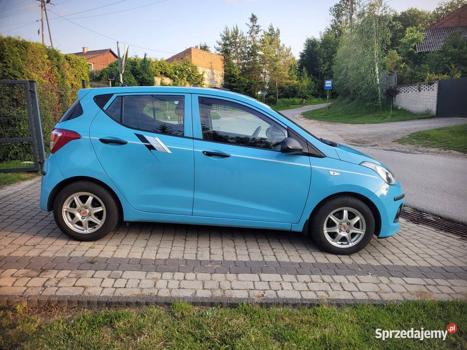 10 Benzyna 67 klimatyzacja 5 drzwi niebieski Pińczów