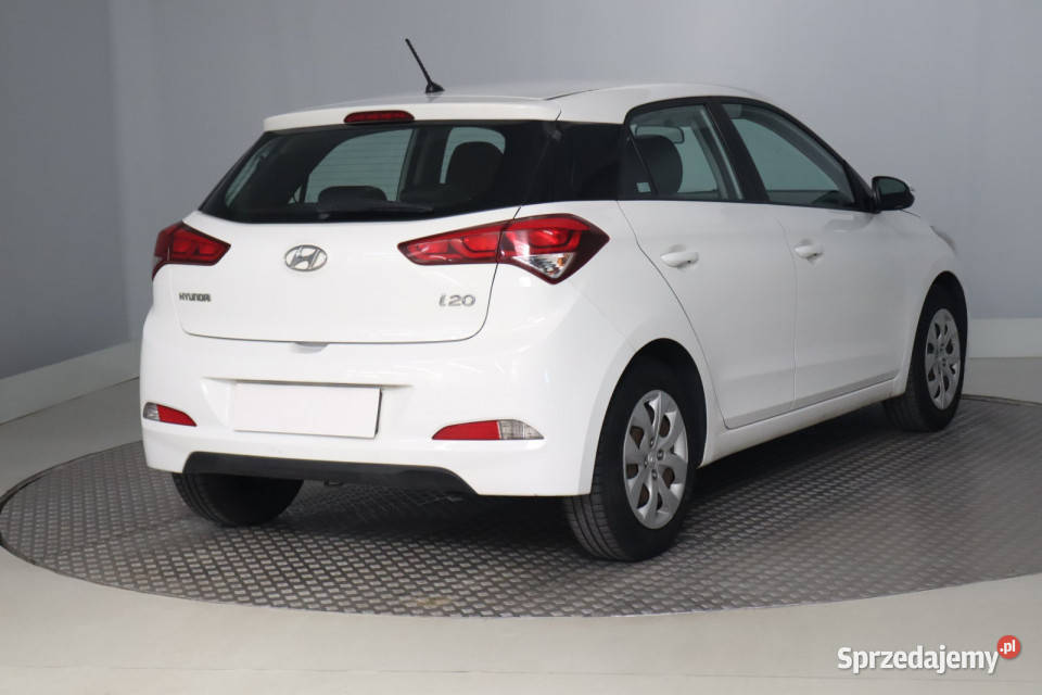 Hyundai i20 12 62KM sprzedam