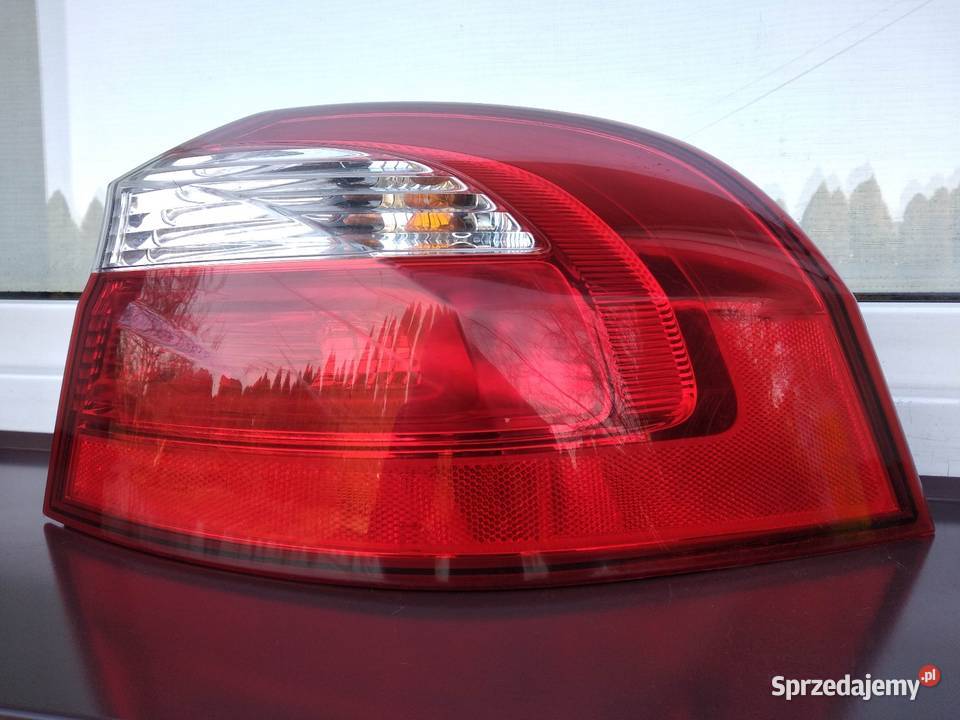 Kia Rio III 3 lampa tył tylna prawa narożna w Sieradz