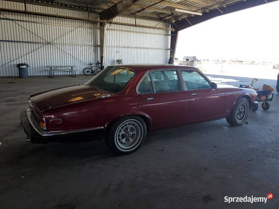 Jaguar XJ6 1985 42 Klasyk z USA Styl komfort i 4200cm3 Kobierzyce sprzedam