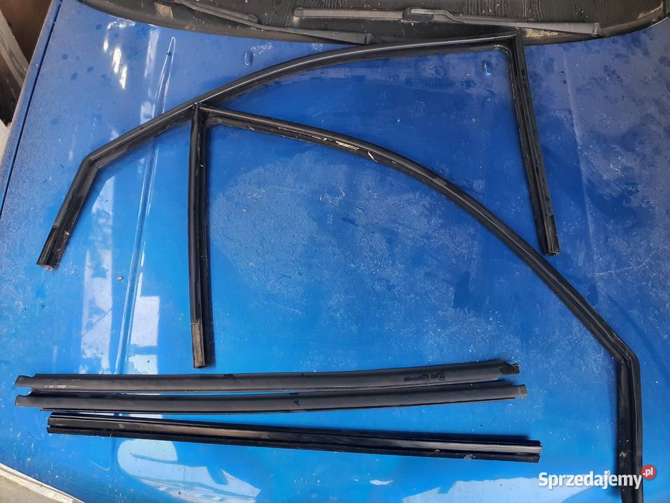 Listwy Zgarniające drzwi Skoda Octavia 1 dolnośląskie Mirsk