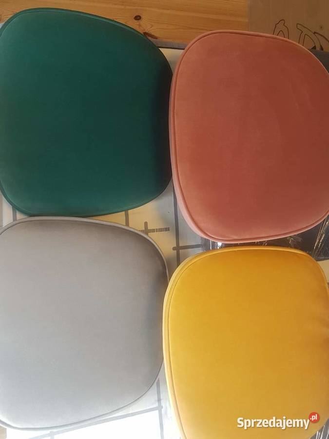Krzesła PRL autor Rajmund Hałas lata 6070 zachodniopomorskie Szczecin sprzedam