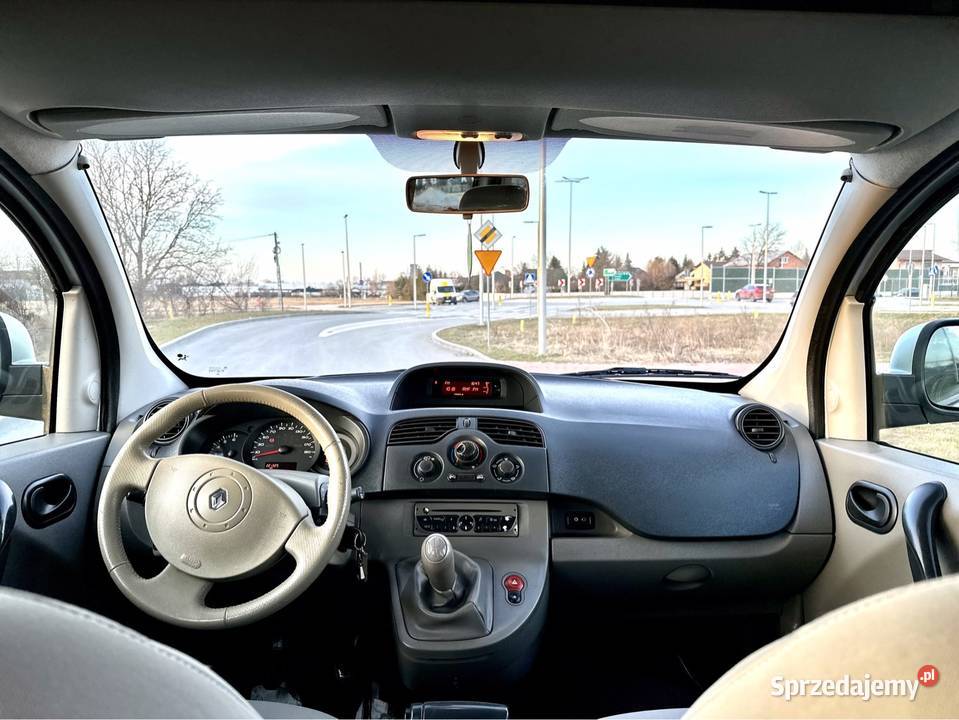 Renault Kangoo nieuszkodzony Łańcut