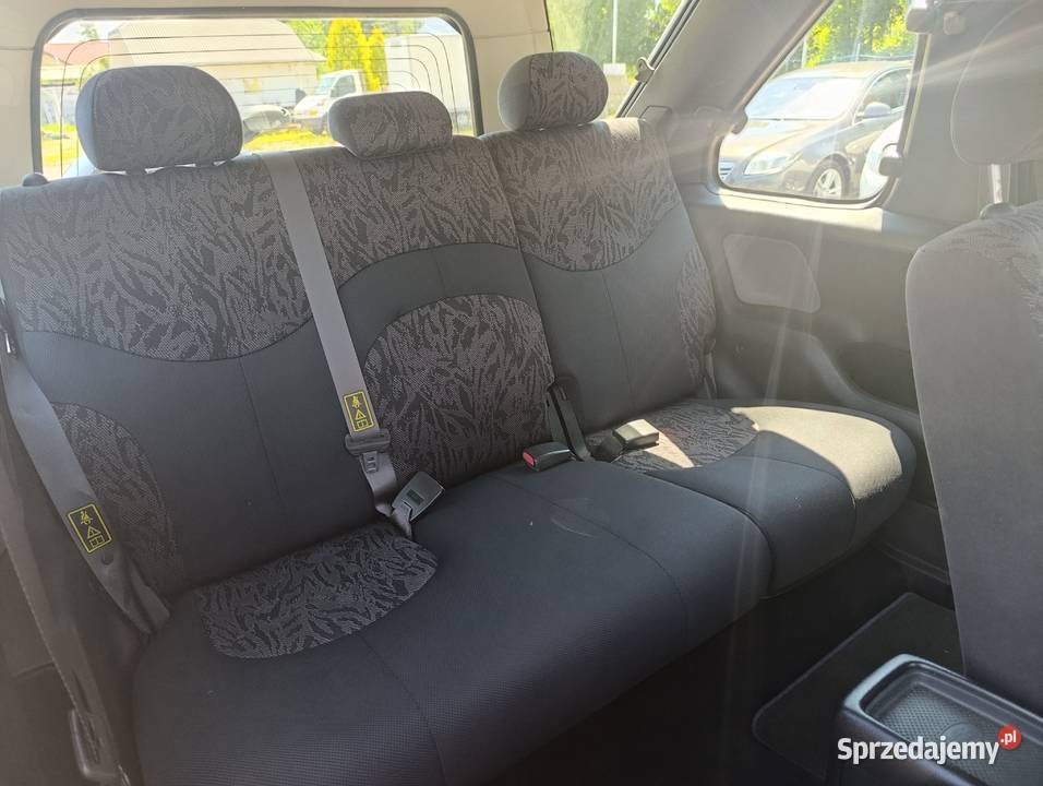 Auto świeżo sprowadzone w stanie na zdjęciach