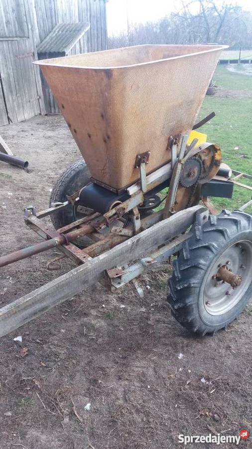 Rozsiewacz Kos Maszyny rolnicze Konopnica