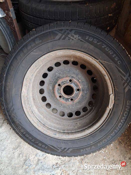 Opony zimowe wzmacniane 19570 R15 C Gródek
