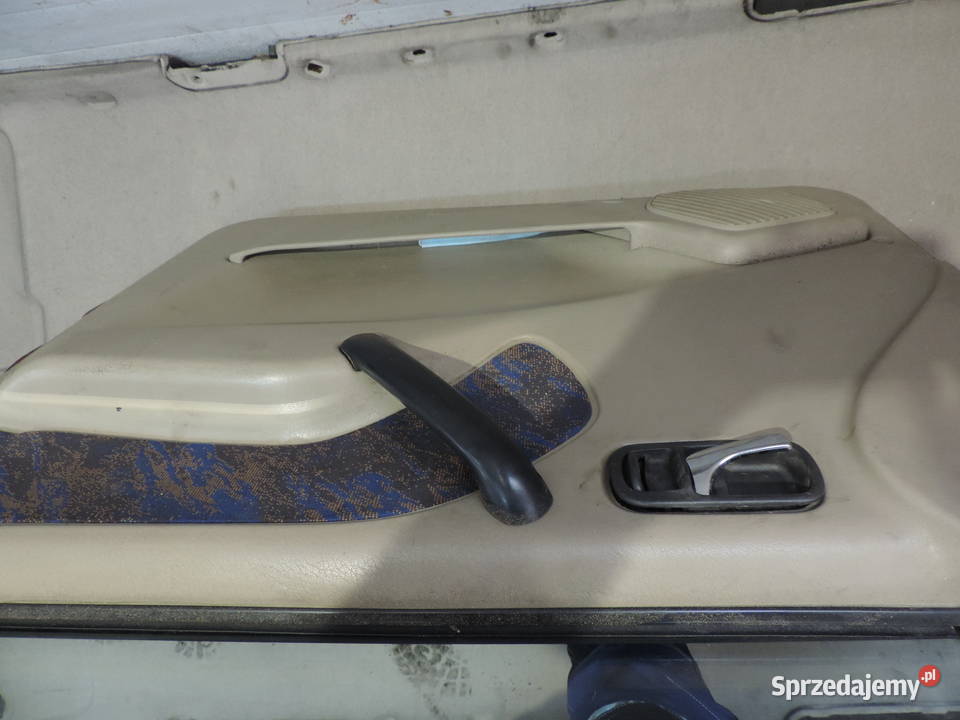 DRZWI PRAWY PRZÓD NISSAN TERRANO II 2 5D R20 małopolskie Nowy Sącz sprzedam