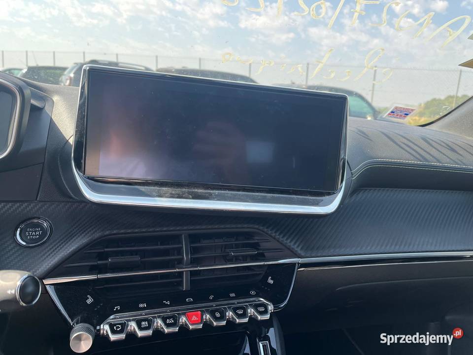 PEUGEOT e208 136 GT FP097