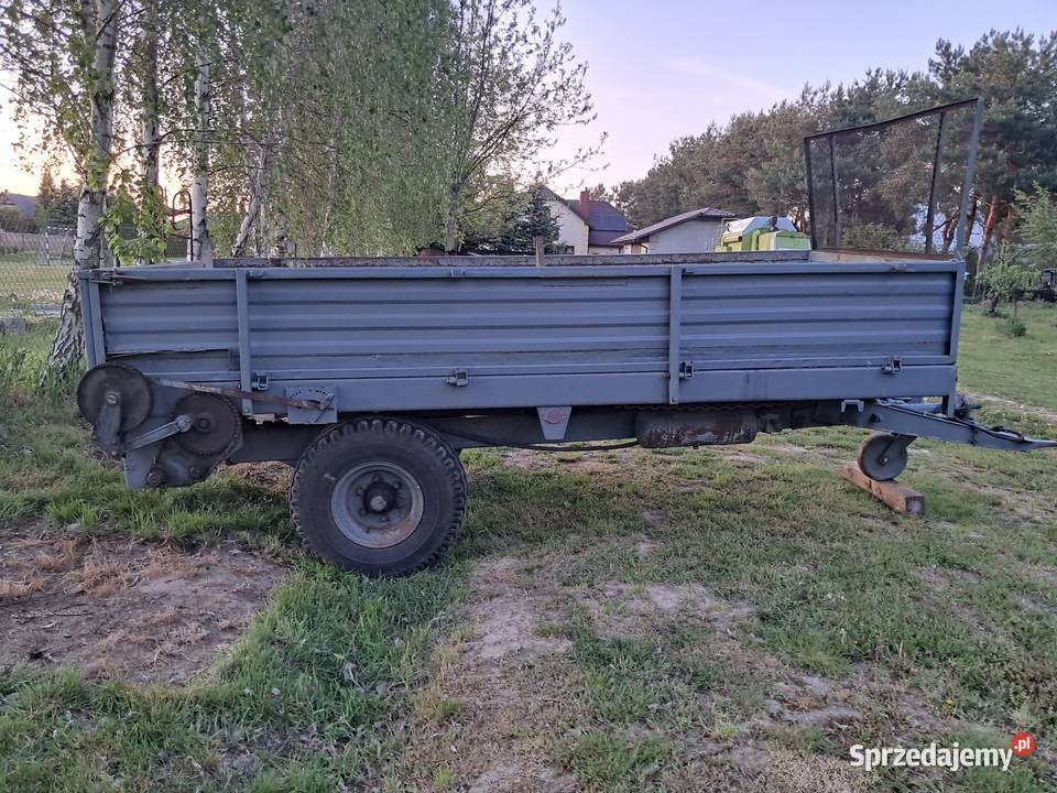 Rozrzut obornika jednoosiowy 90r nieuszkodzony Rozrzutniki obornika Stary Uścimów