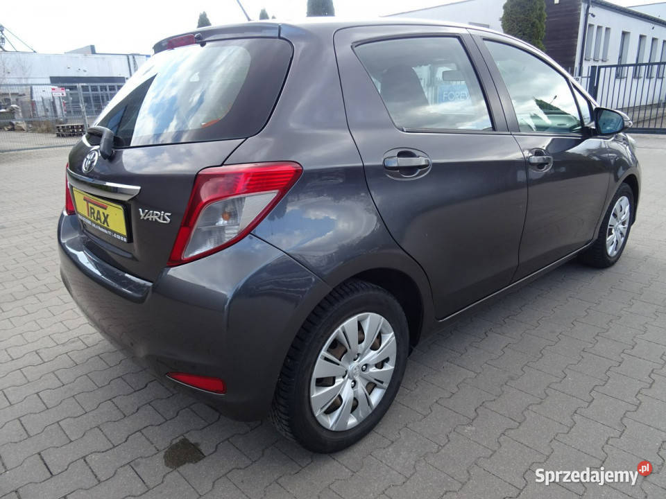 Toyota Yaris Samochód z polskiego salonu w nieuszkodzony Łódź