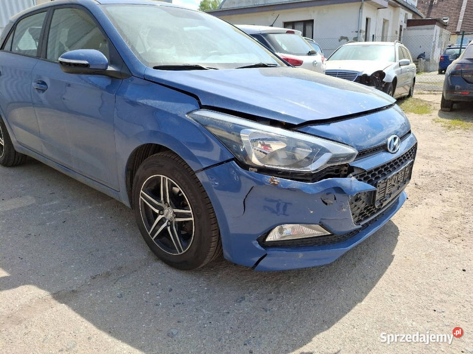 Hyundai i20 family 32018 12 benzin 55kw lekko sprzedam