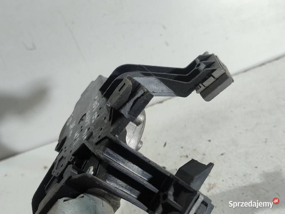SILNICZEK WYCIERACZKI KLAPY 3 PIN PEUGEOT 207 3D