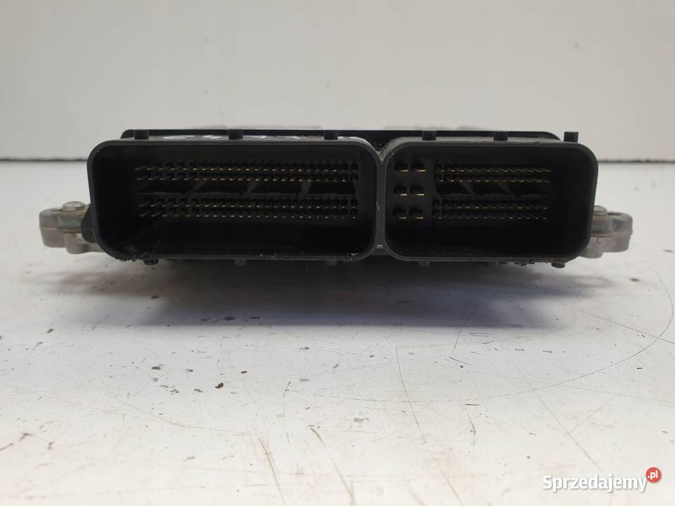 Volvo XC90 24 D5 STEROWNIK SILNIKA 31372225AA Rudka