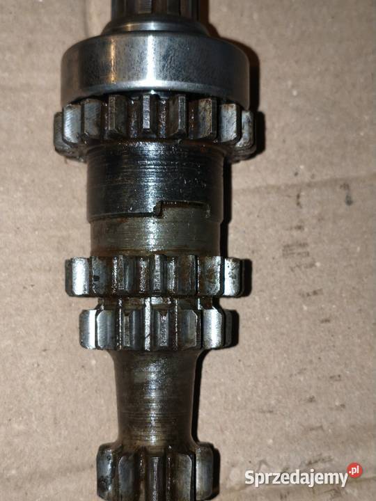 Wał skrzyni biegów że wstecznym biegiem Dniepr