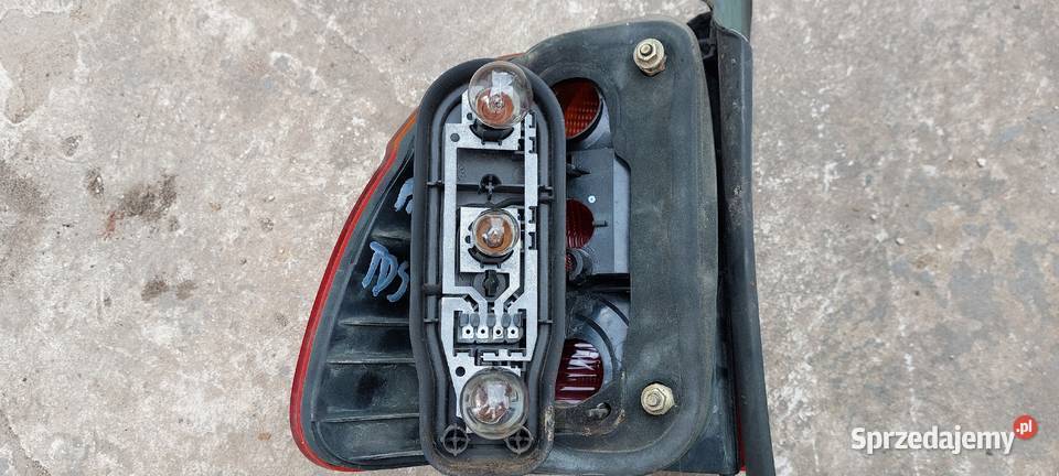 Lampa prawy tył bmw e39 kombi touring przedlift Prawe Starachowice