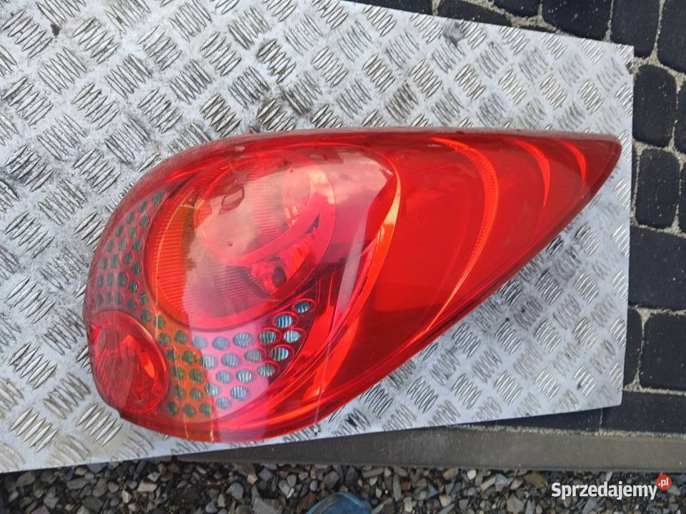 Lampa prawa tył tylna Peugeot 207 SW Kombi Radłów sprzedam