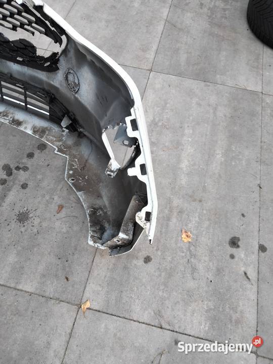 FORD FIESTA MK8 VIII zderzak przod przedni BIALY lubelskie